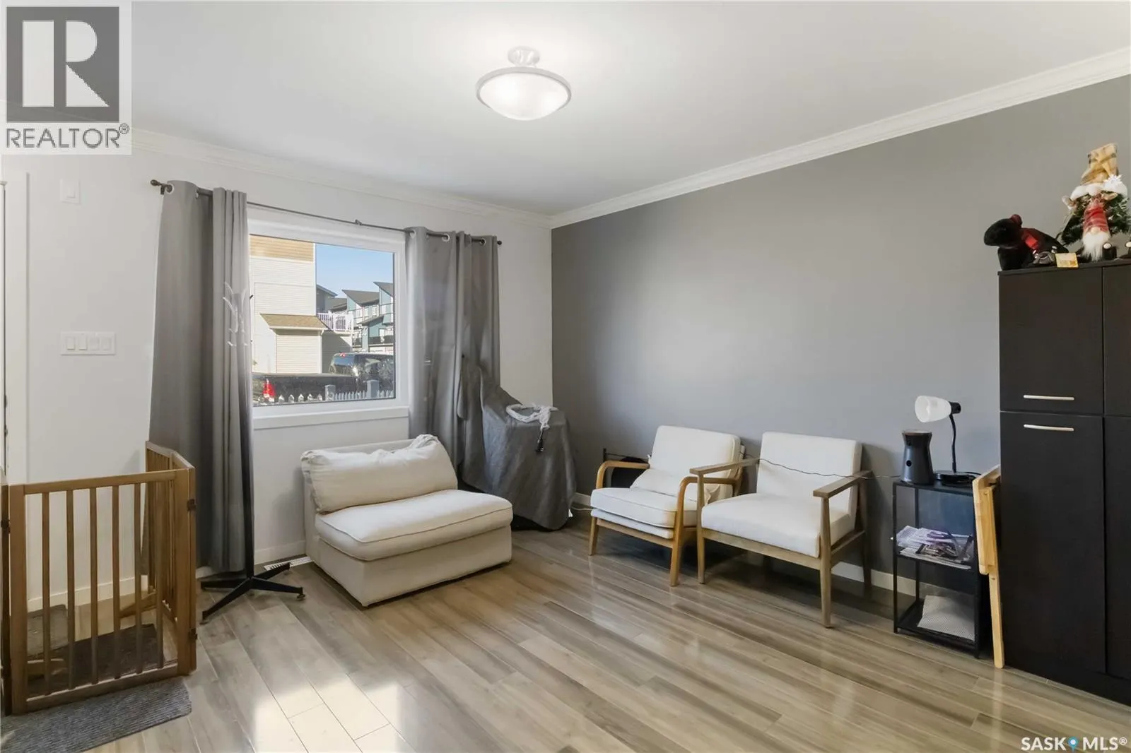 254 250 Akhtar BEND