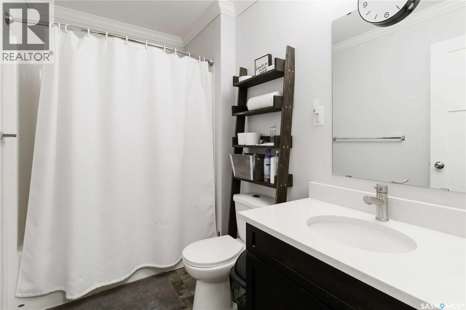 254 250 Akhtar BEND