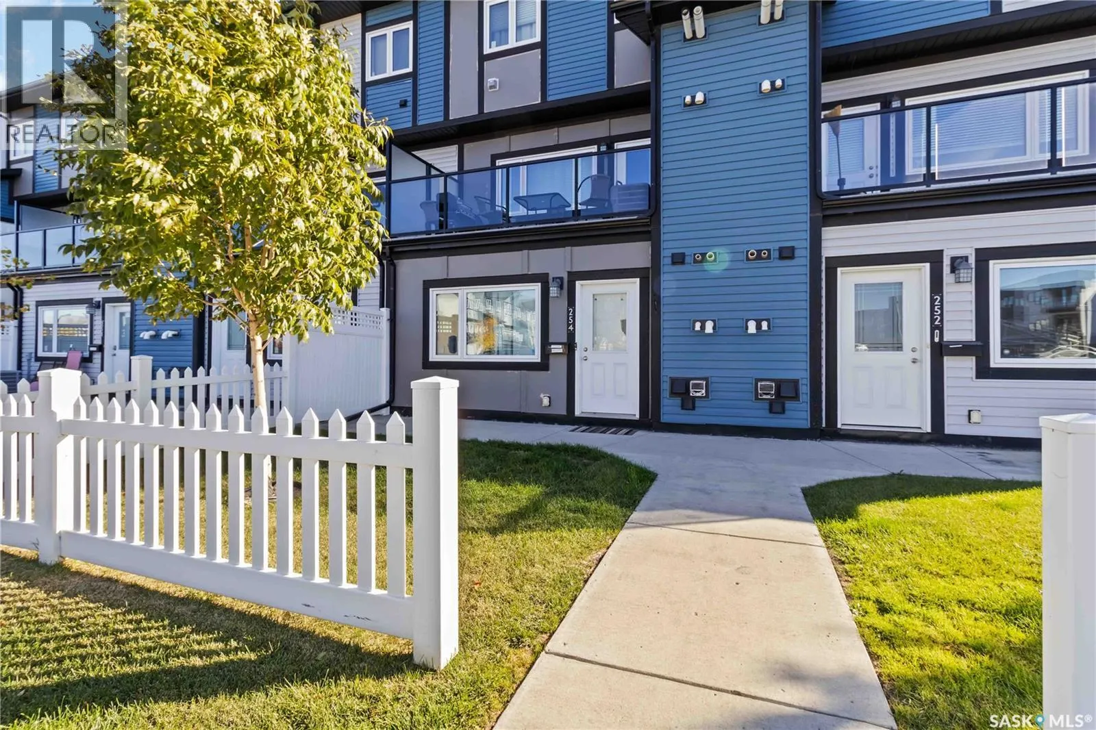 254 250 Akhtar BEND