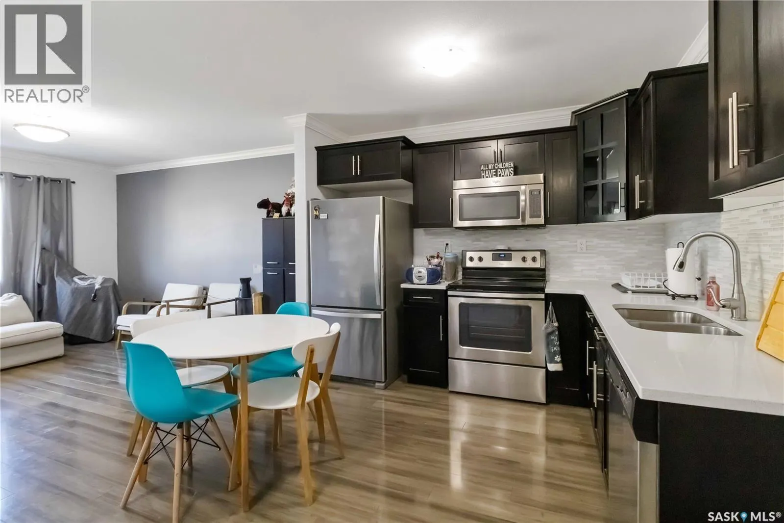 254 250 Akhtar BEND