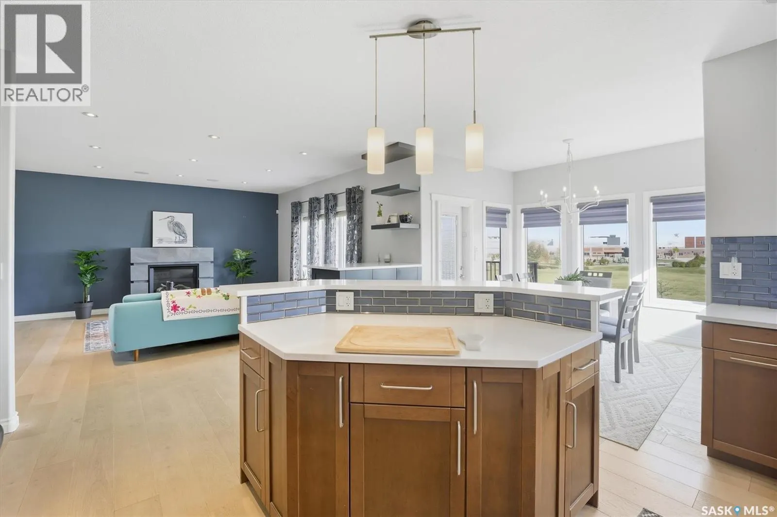 106 Thode AVENUE