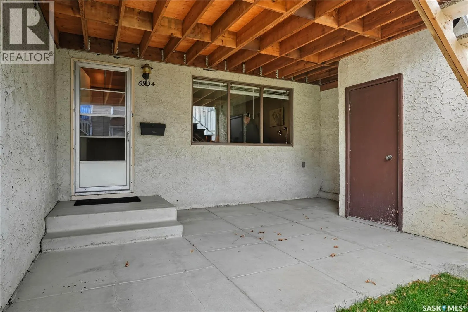 6934 Blakeney DRIVE