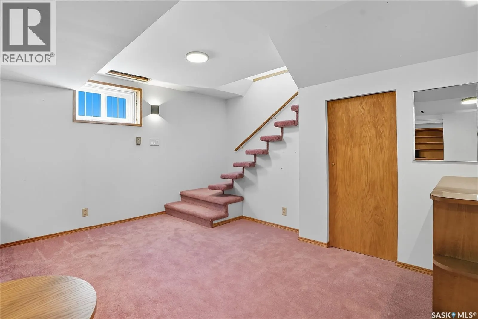 433 Elm STREET