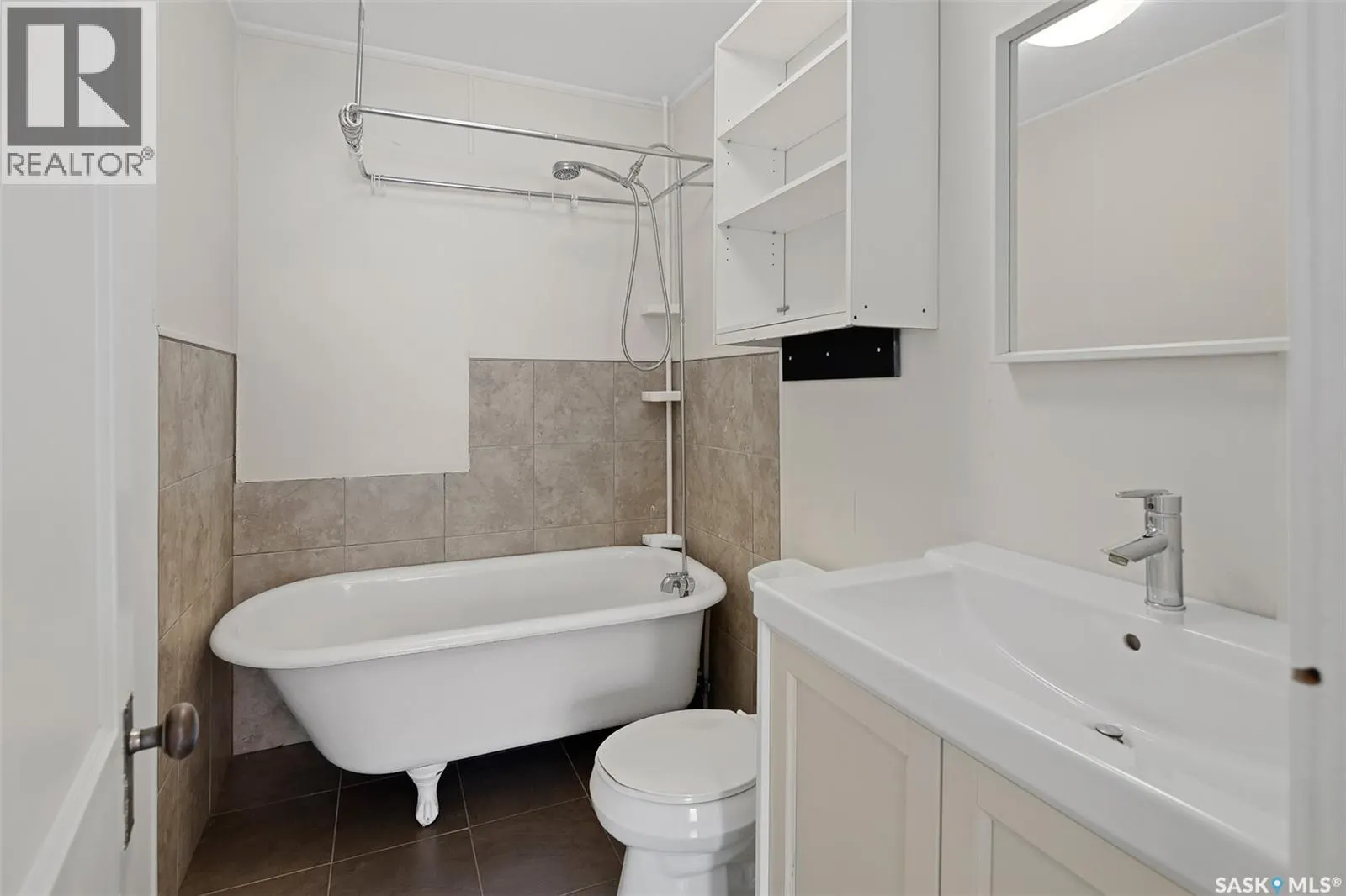 2 Connaught PLACE