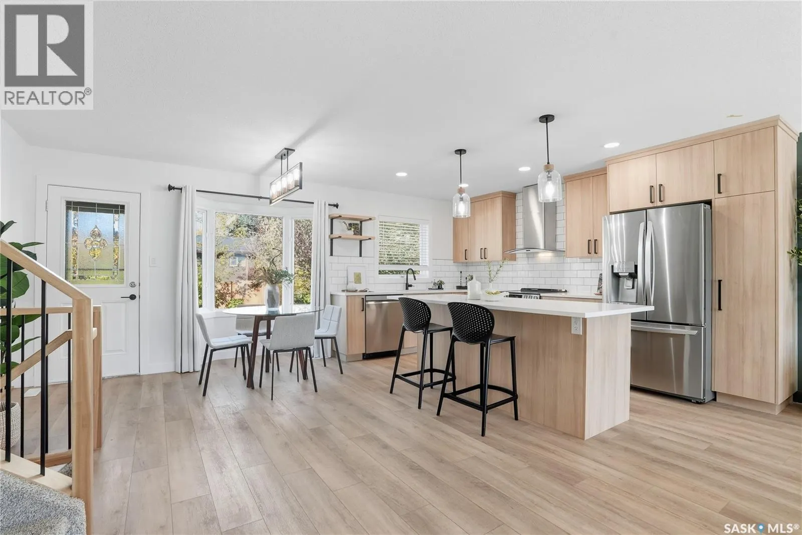 115 Smoothstone CRESCENT