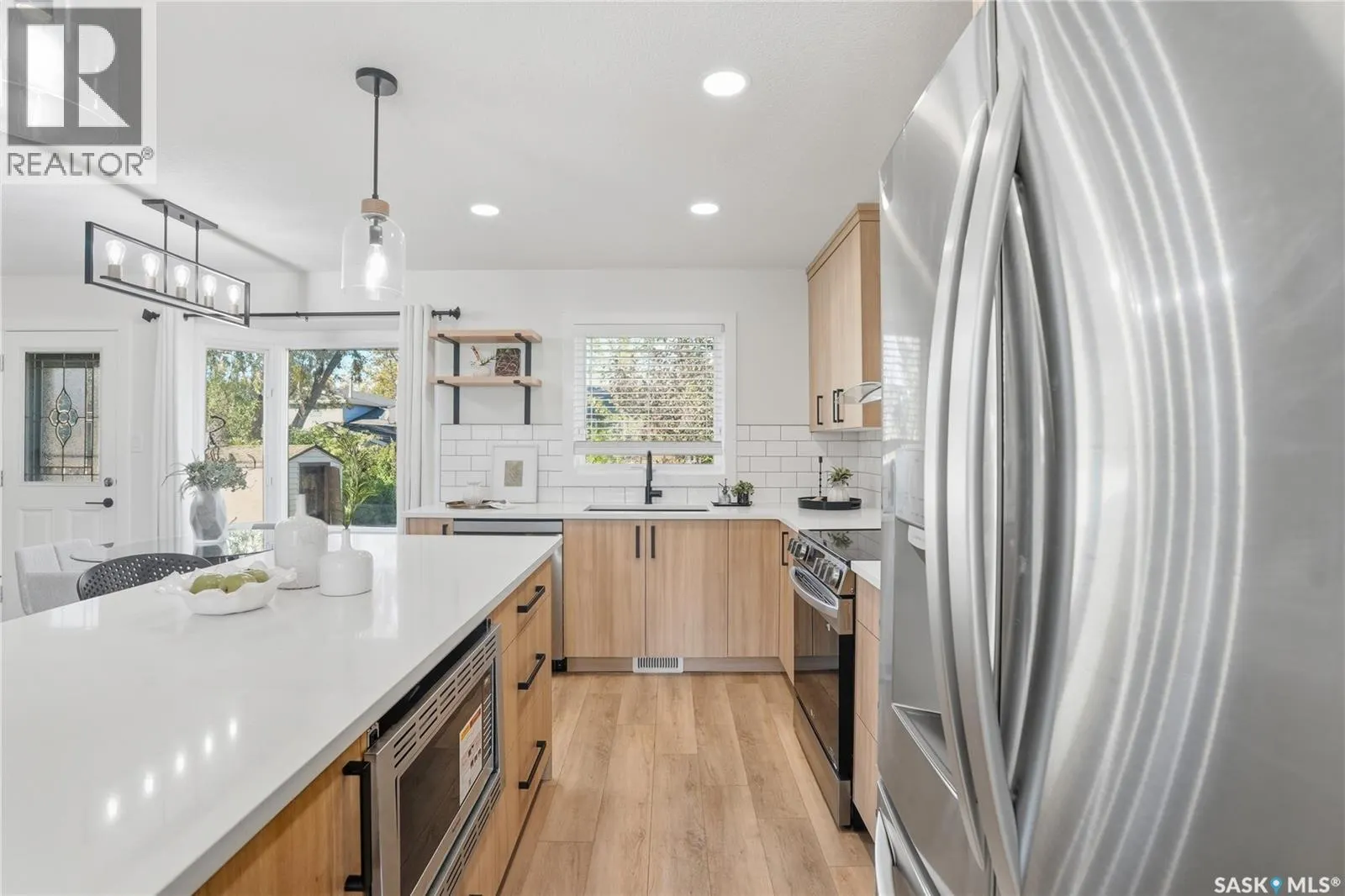 115 Smoothstone CRESCENT