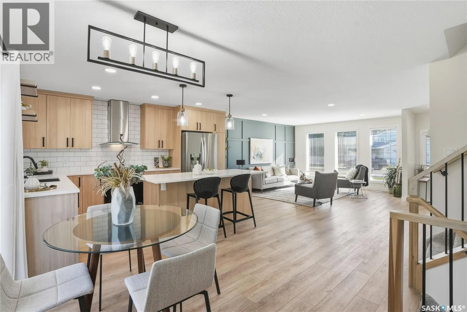115 Smoothstone CRESCENT