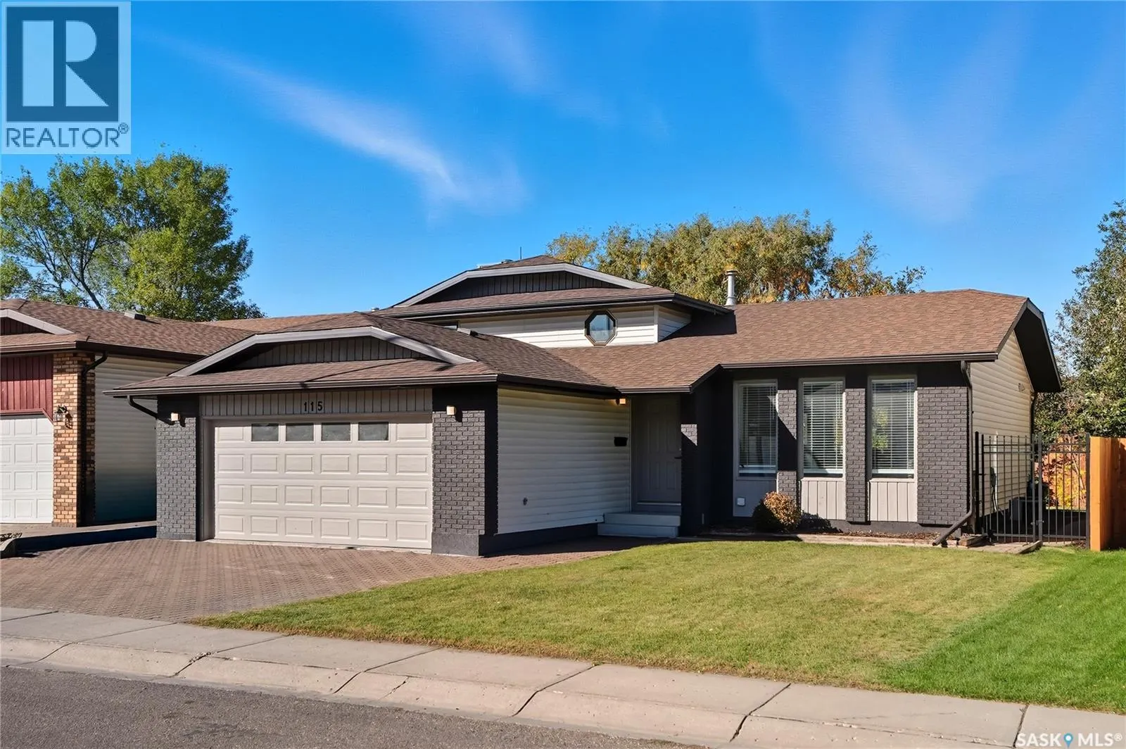 115 Smoothstone CRESCENT