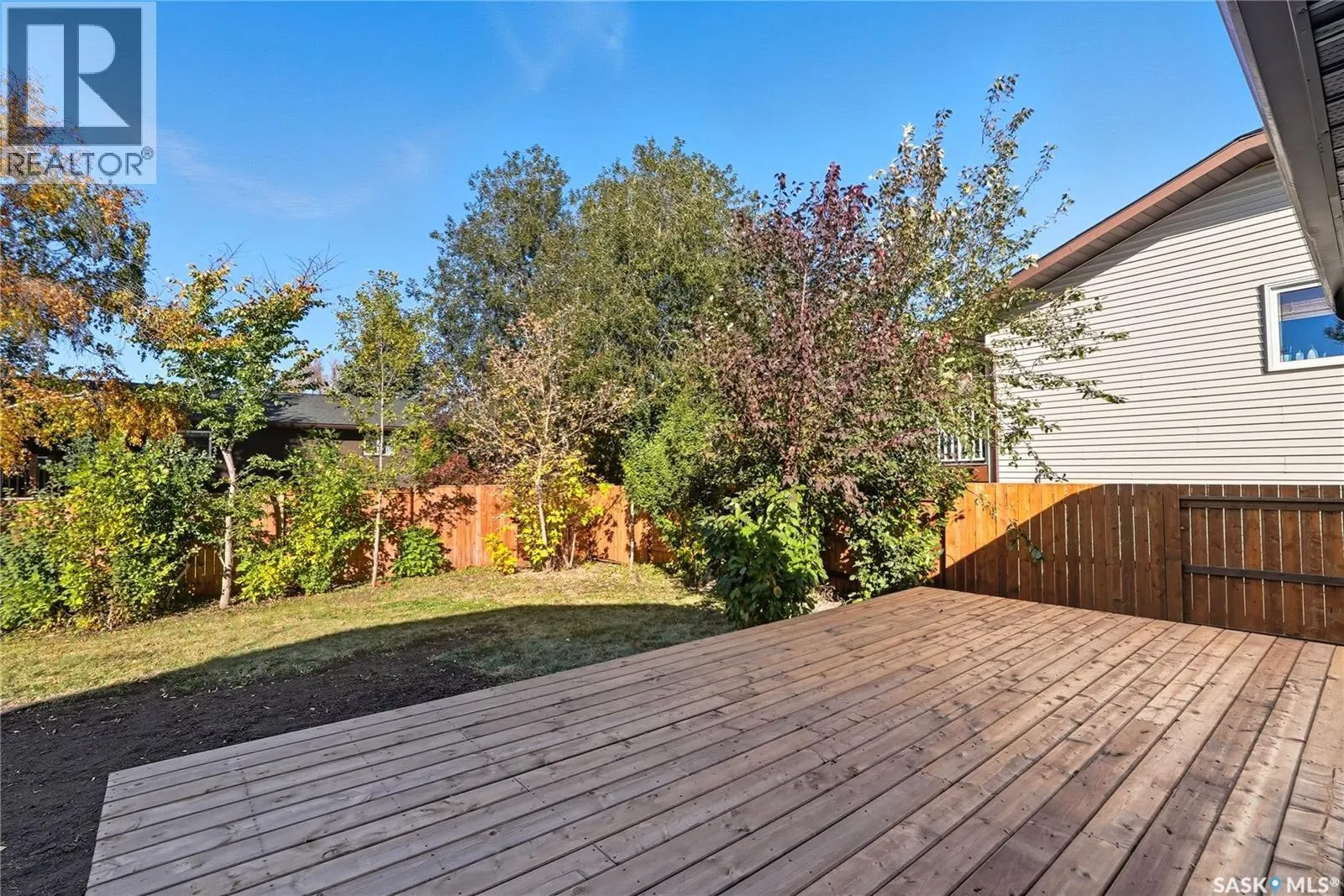 115 Smoothstone CRESCENT