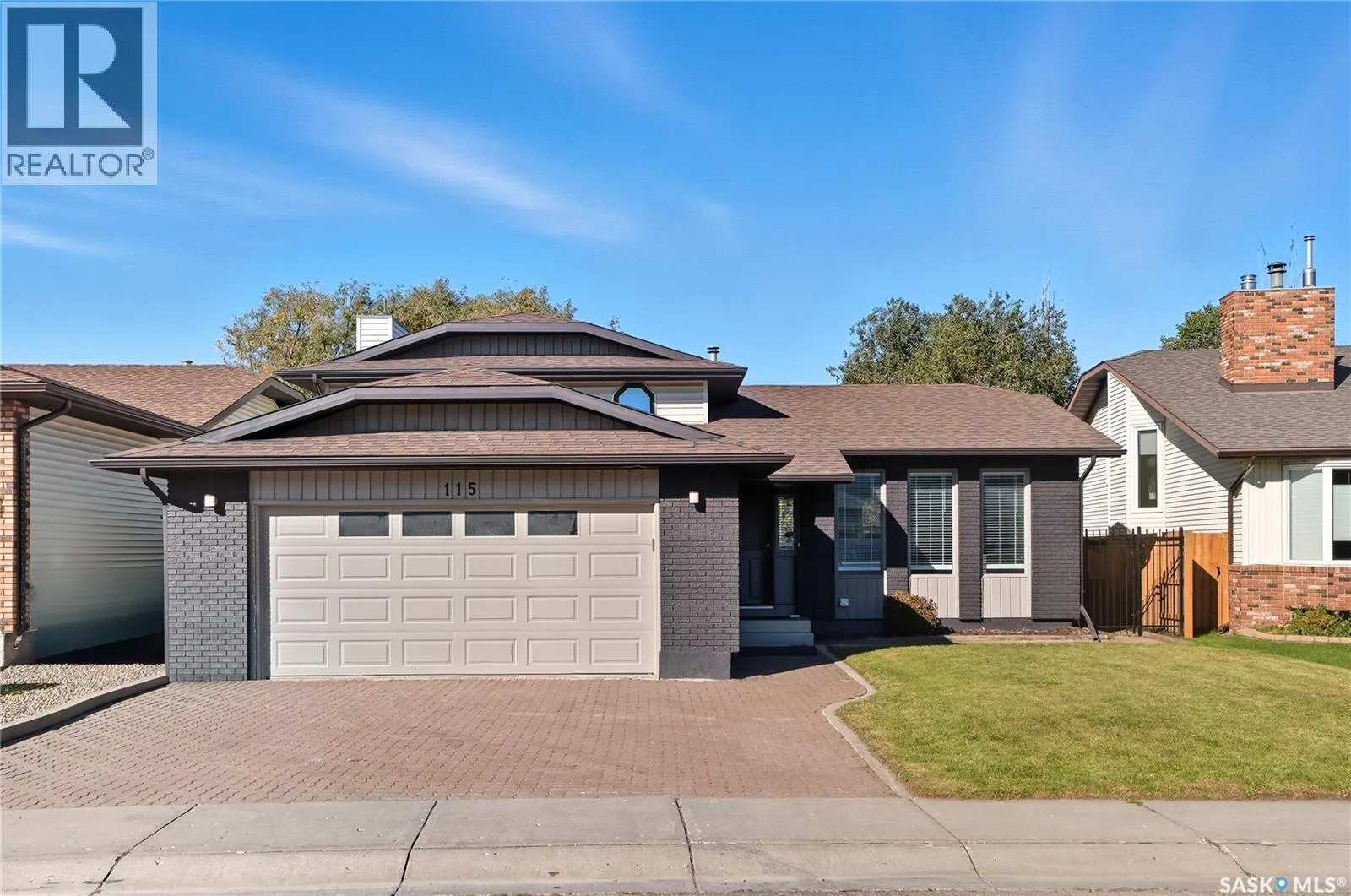 115 Smoothstone CRESCENT