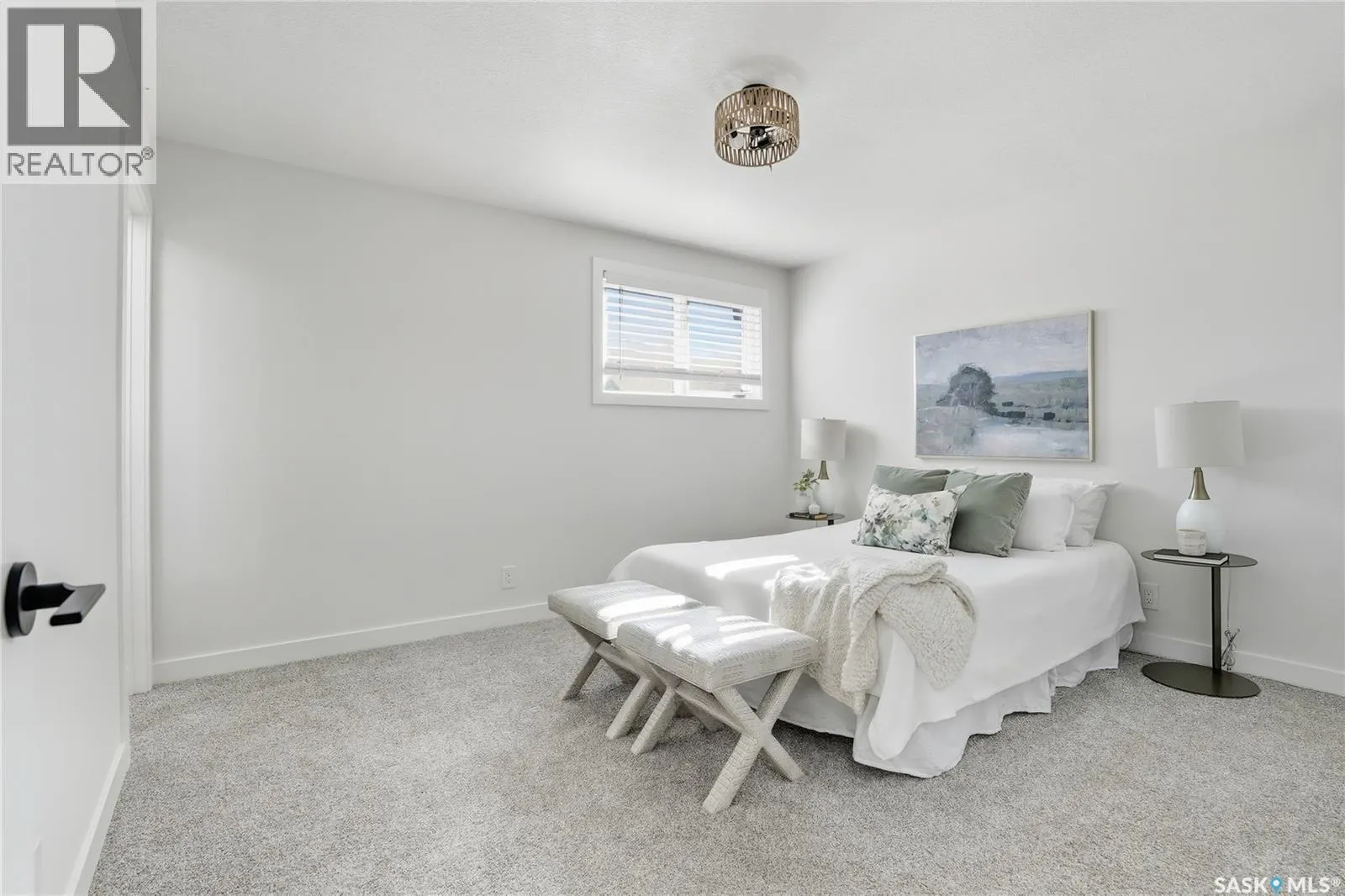 115 Smoothstone CRESCENT