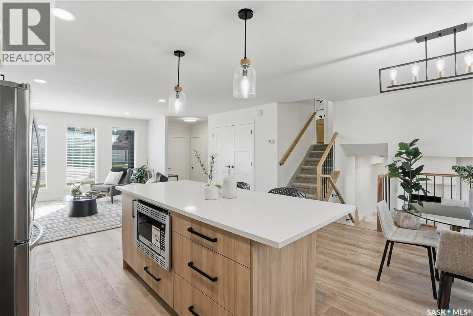 115 Smoothstone CRESCENT