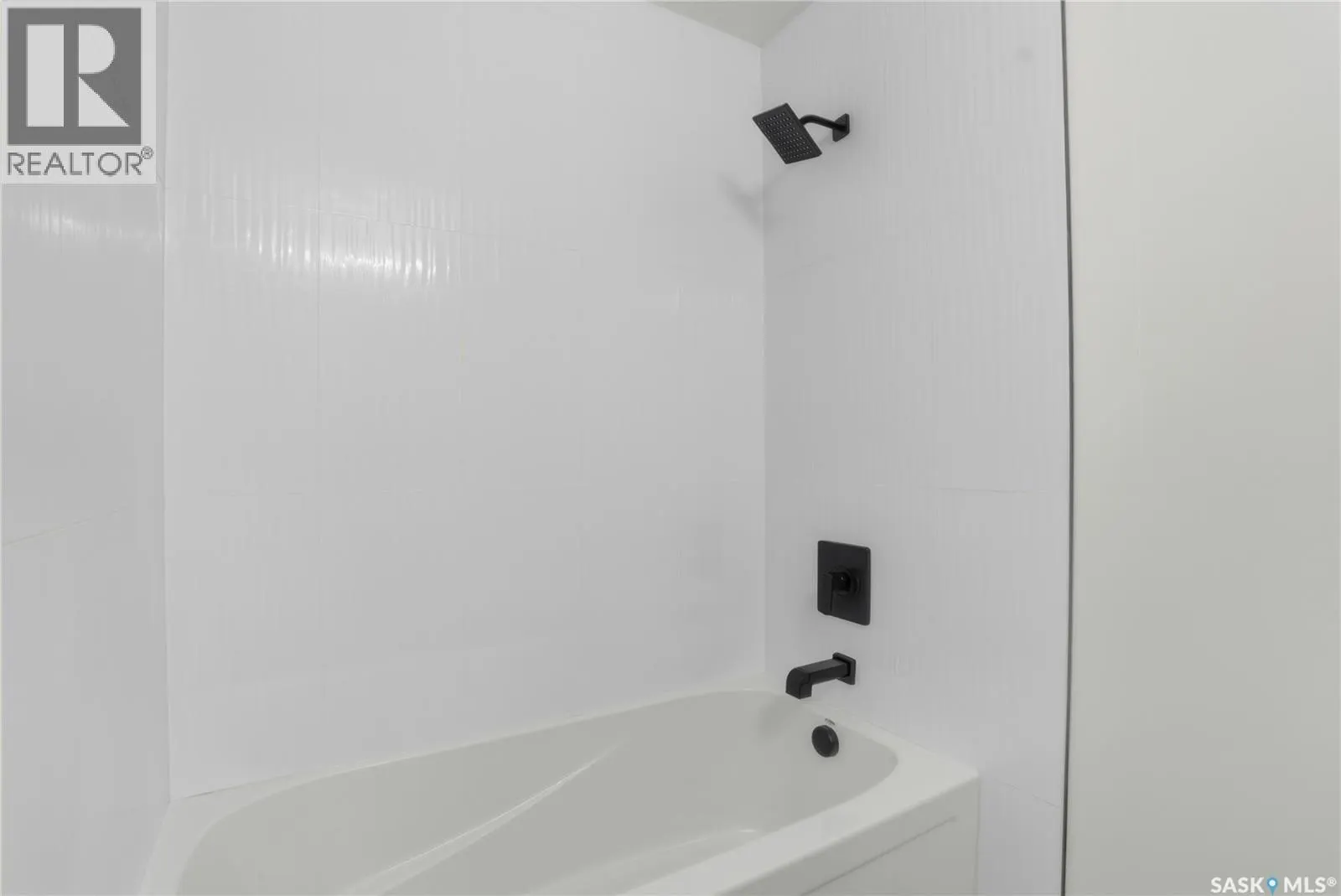 115 Smoothstone CRESCENT
