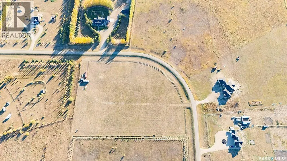 10 Ridge CRESCENT