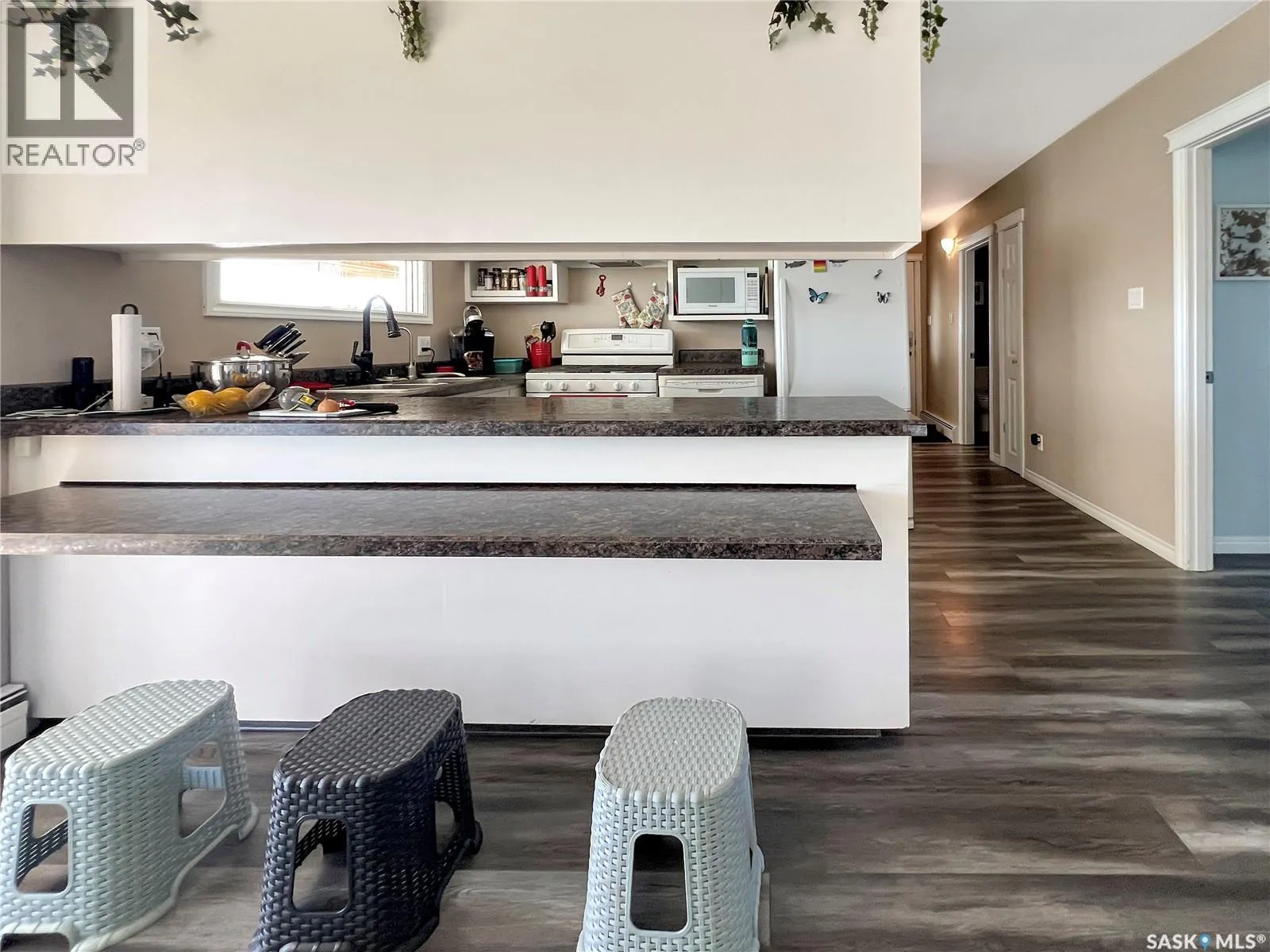 124 Crescent Lake ROAD