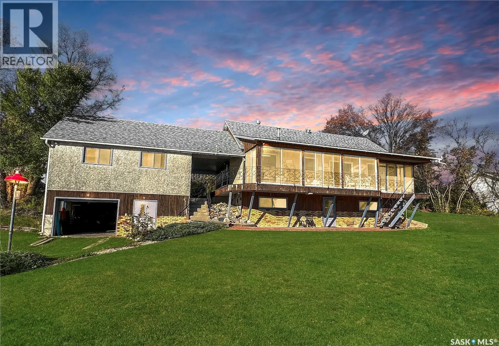 124 Crescent Lake ROAD