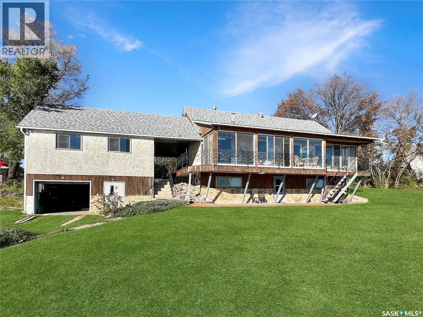 124 Crescent Lake ROAD