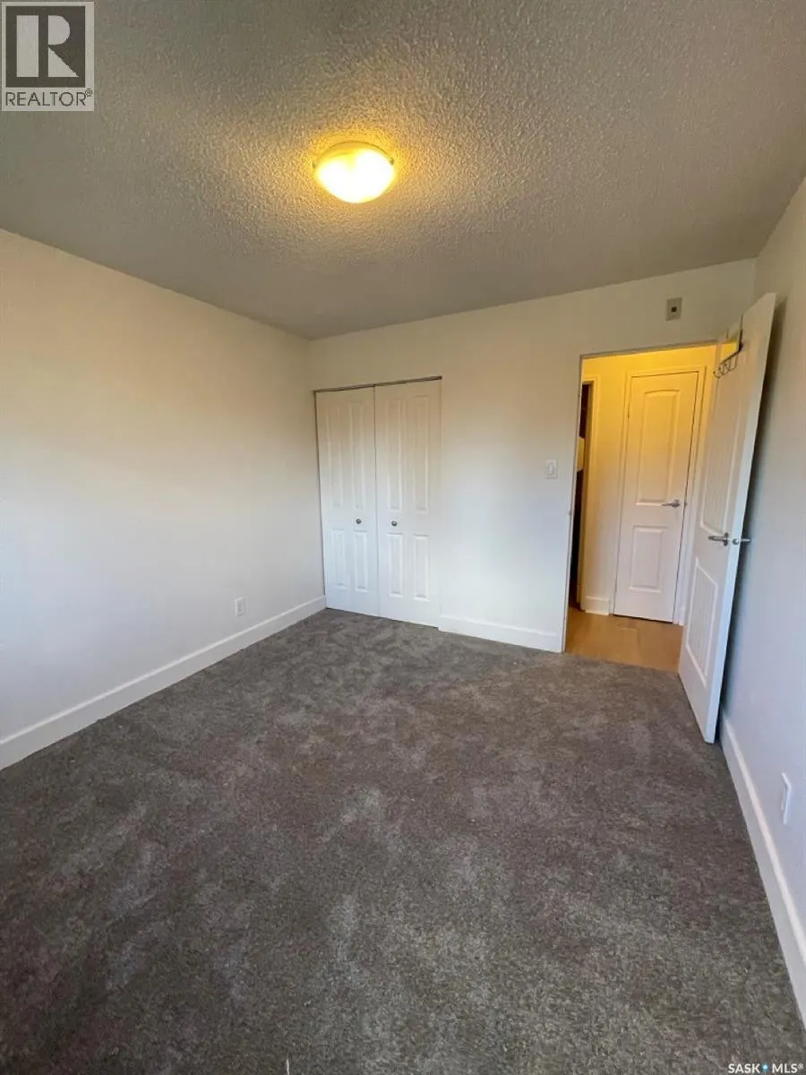 203 929 Northumberland AVENUE