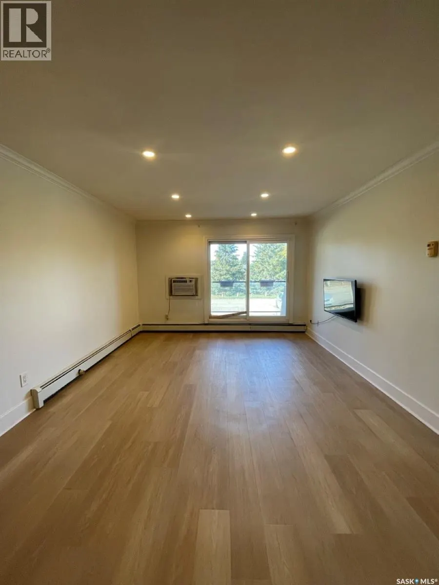 203 929 Northumberland AVENUE