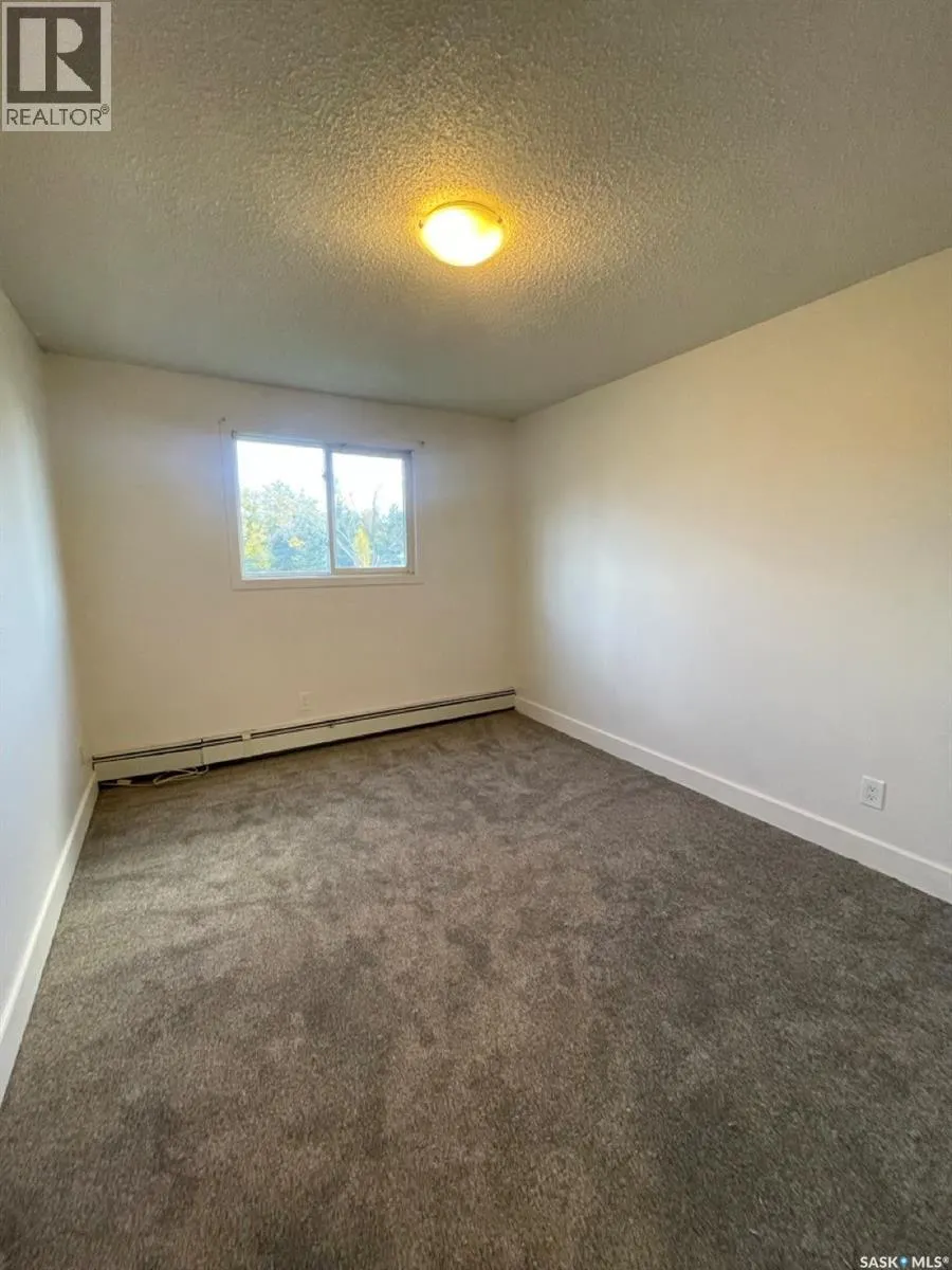 203 929 Northumberland AVENUE