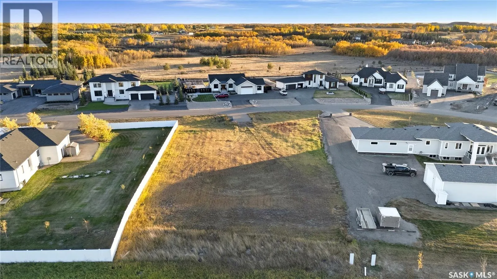 235 Edgemont CRESCENT