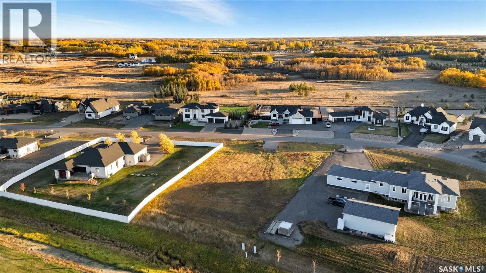 235 Edgemont CRESCENT