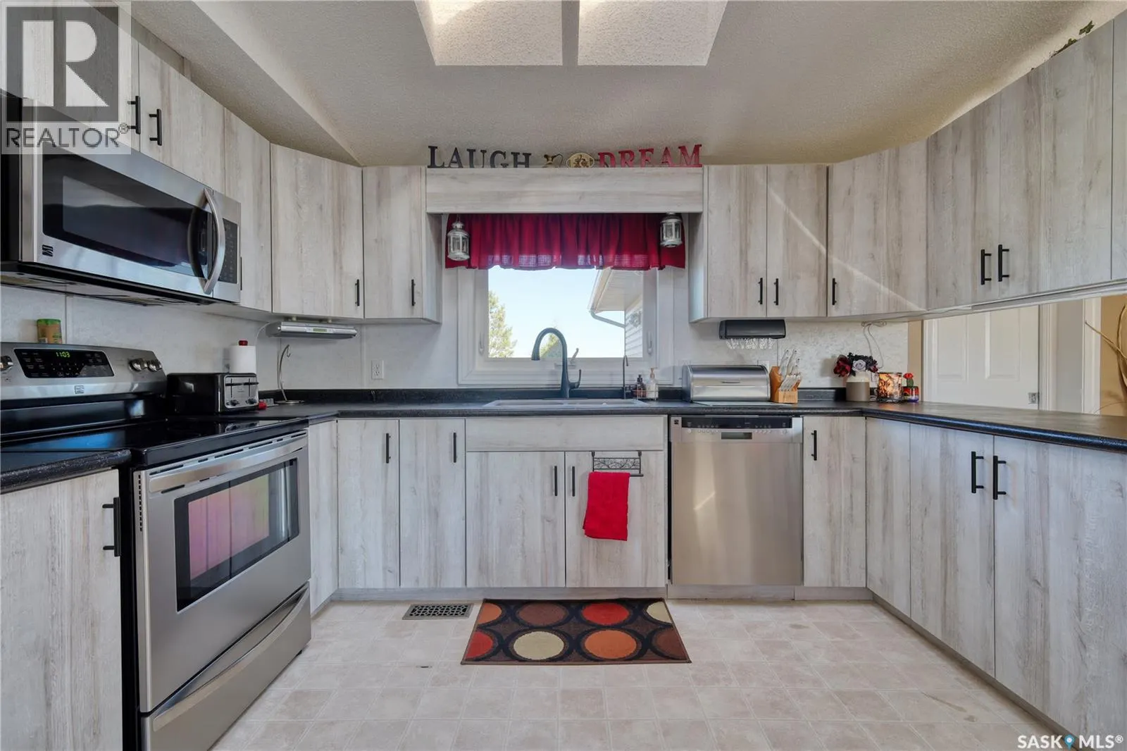 Outskirts of Asquith Acreage