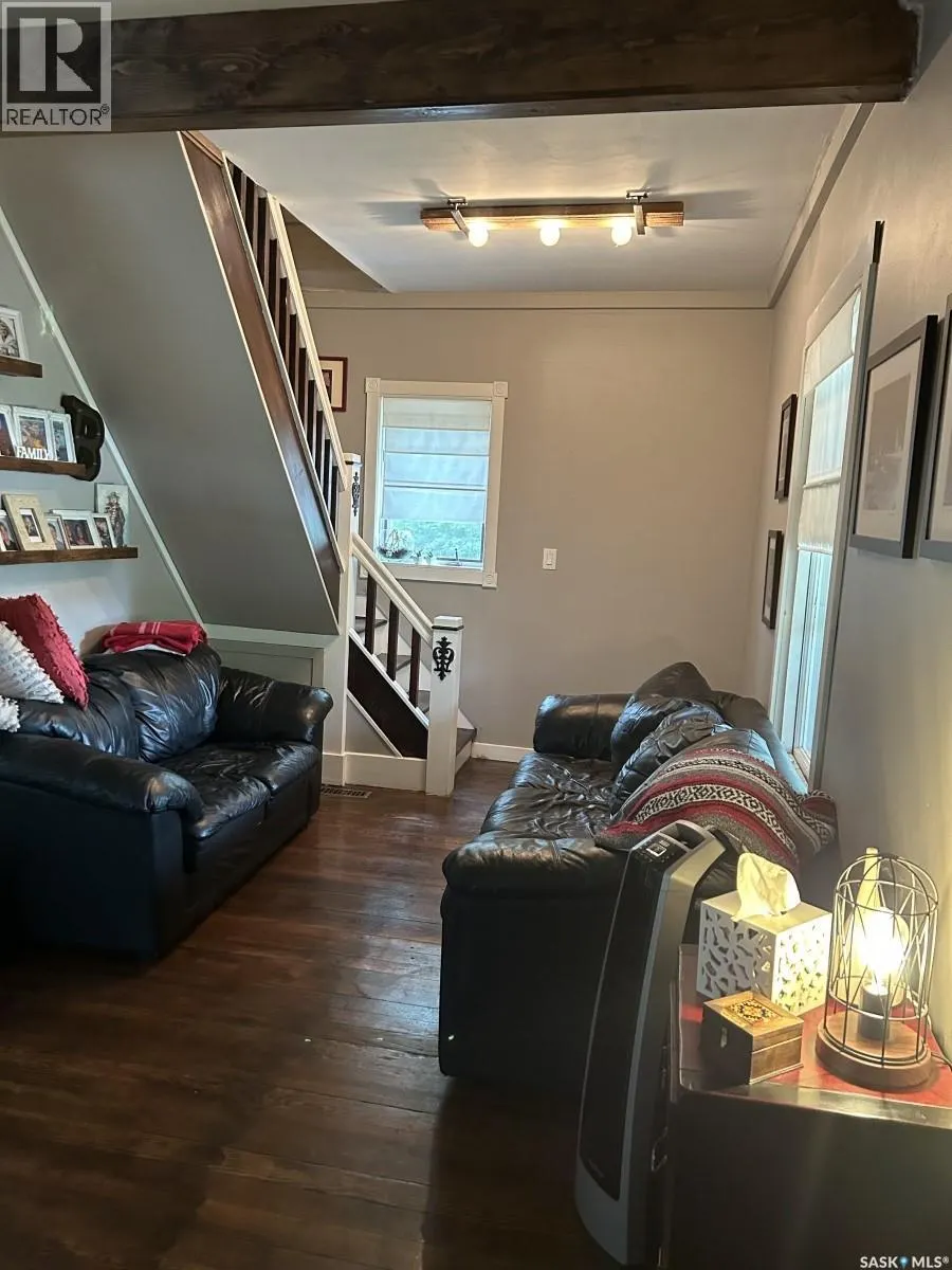 80 Lakeshore DRIVE