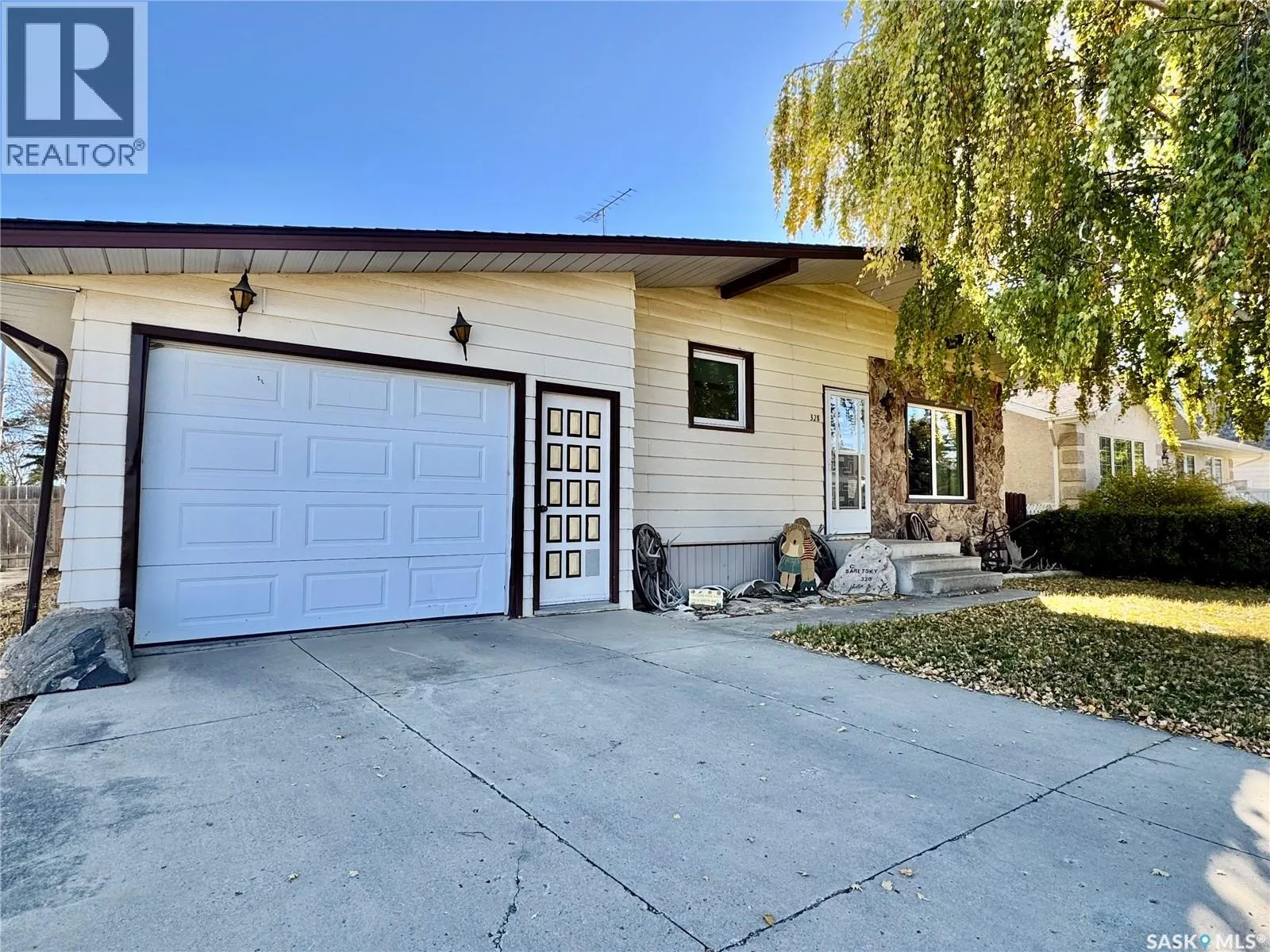 328 7th STREET
