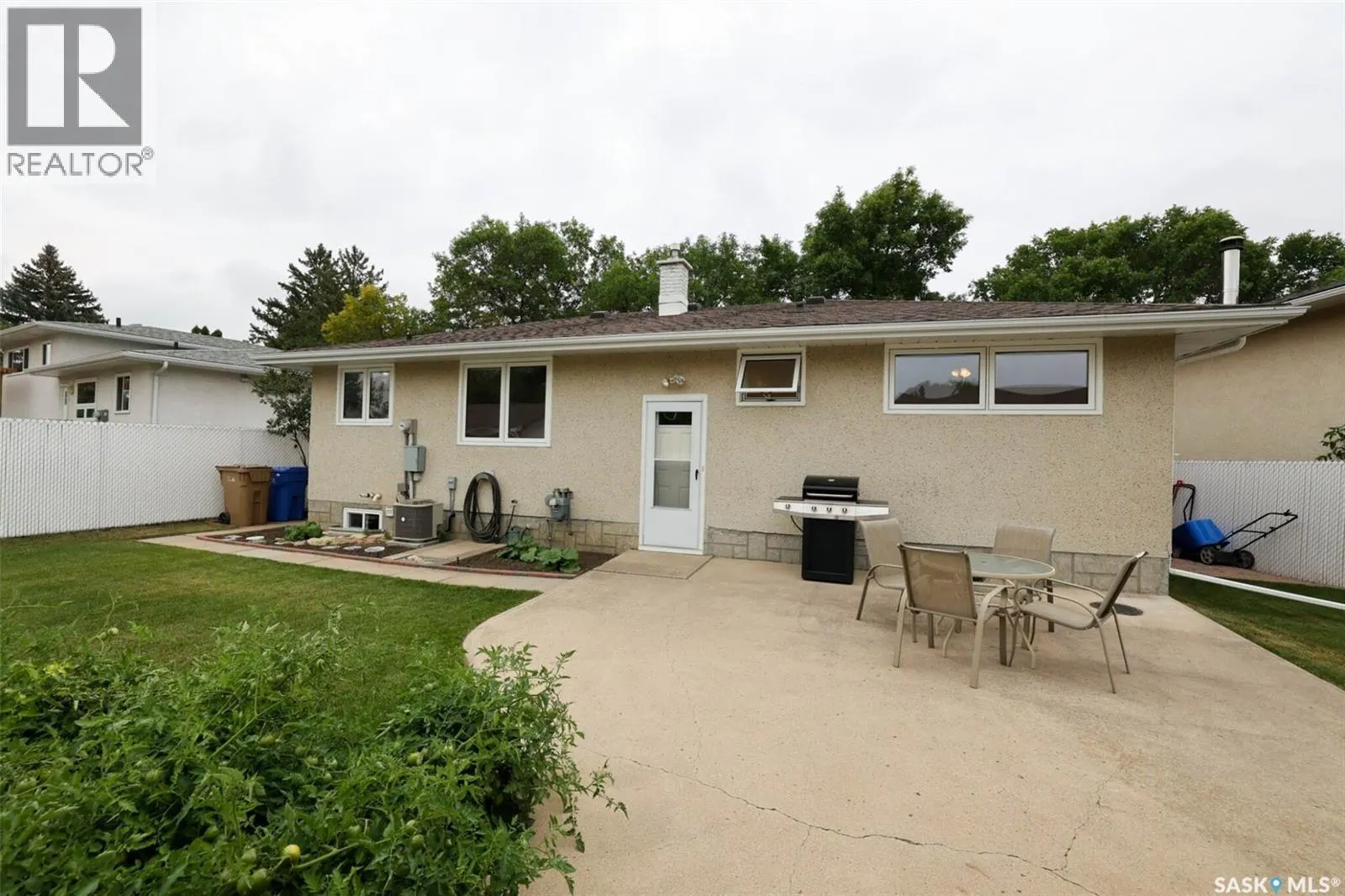 50 Selby CRESCENT