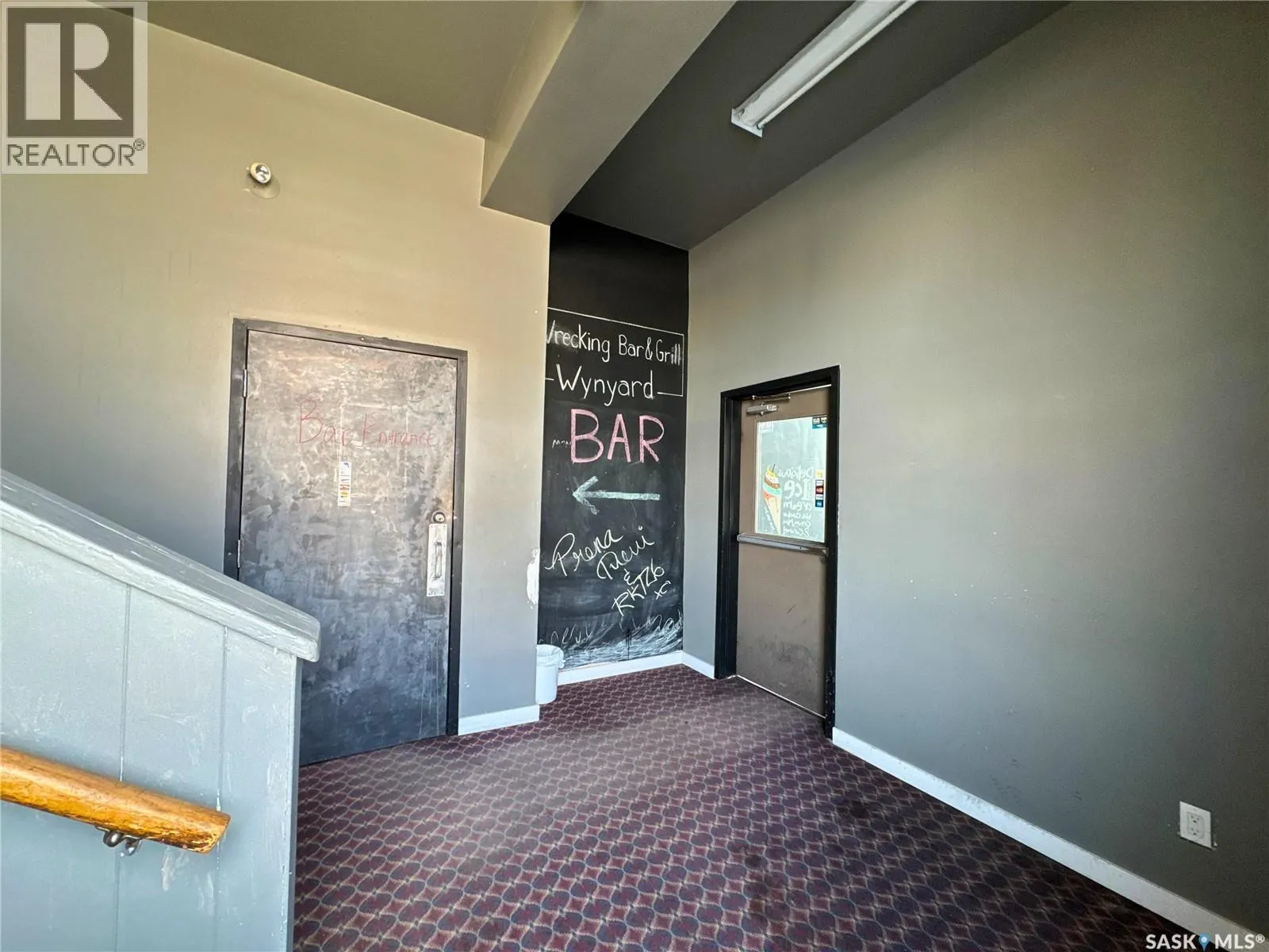 101 B AVENUE E