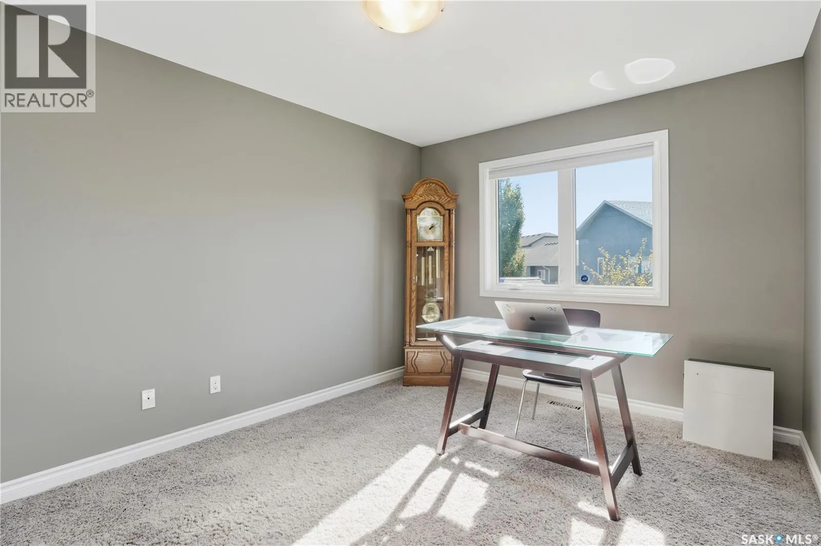 815 Ledingham CRESCENT
