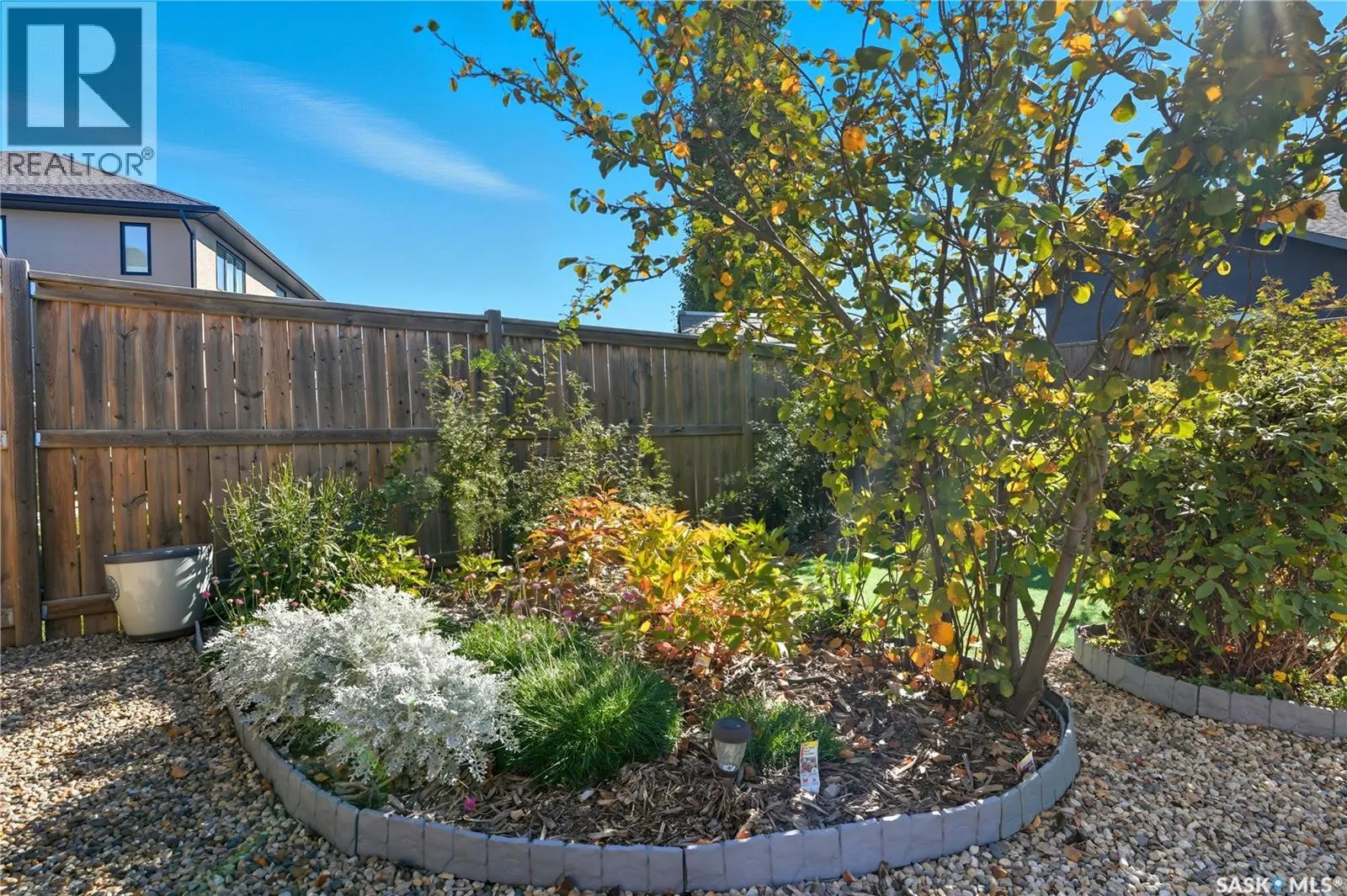 815 Ledingham CRESCENT