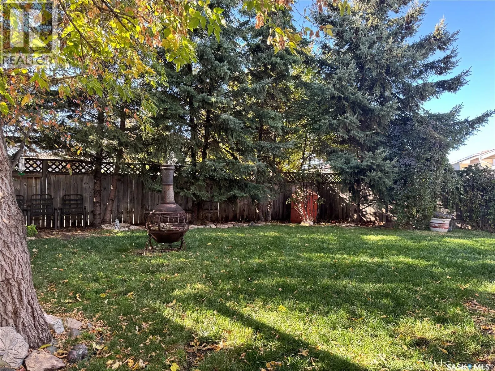 402 Overholt CRESCENT