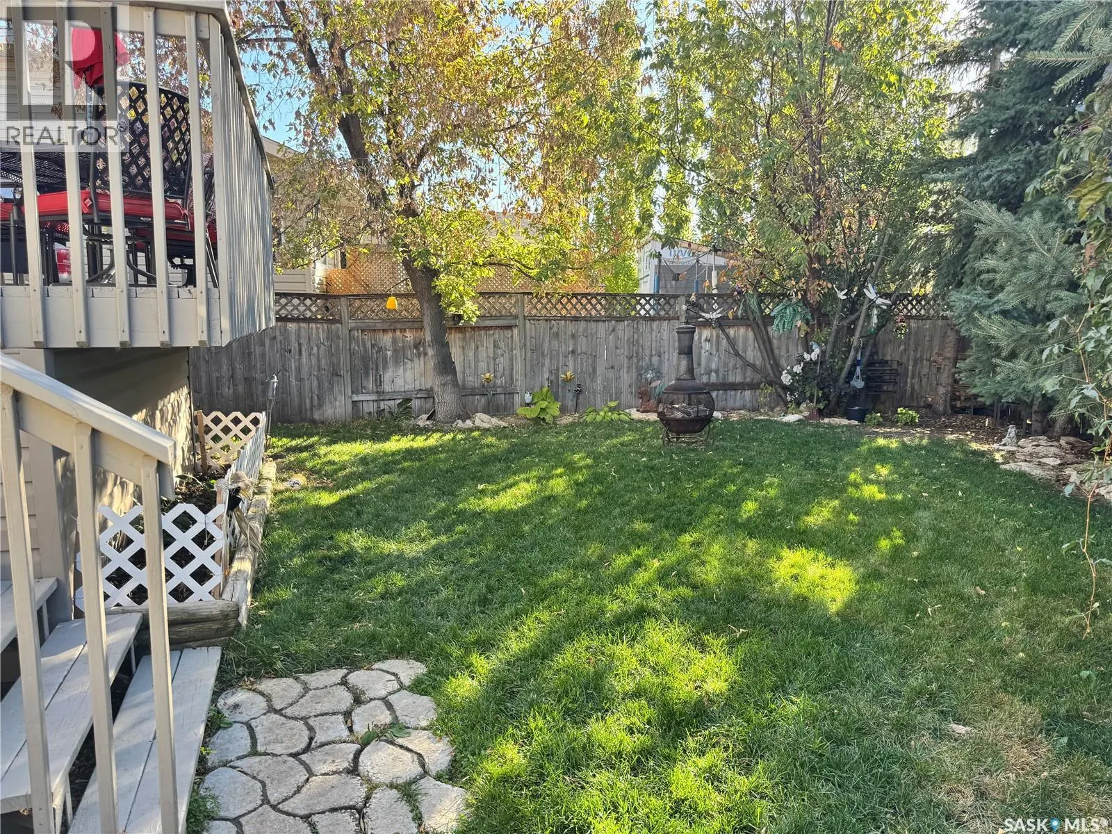 402 Overholt CRESCENT