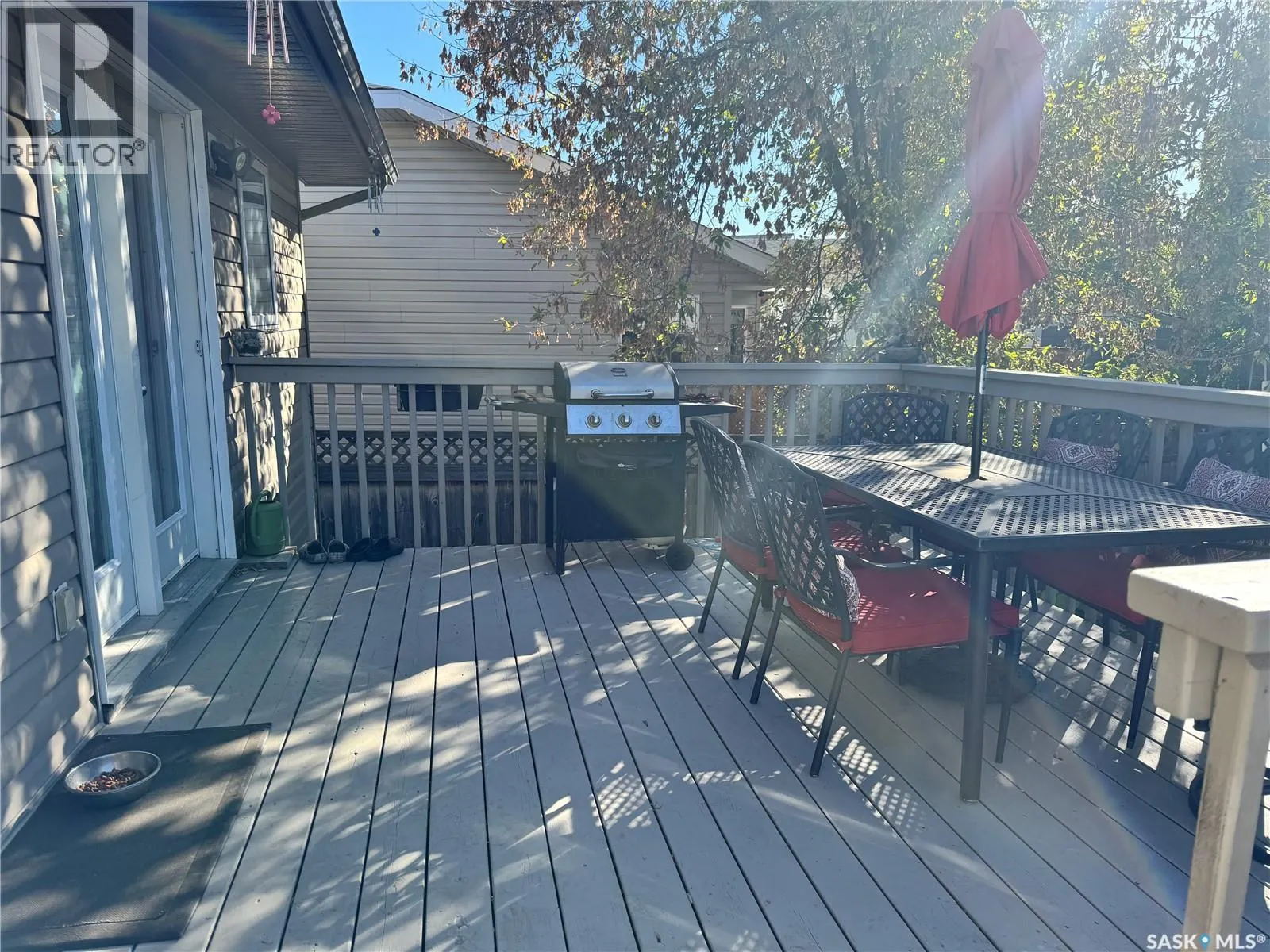 402 Overholt CRESCENT