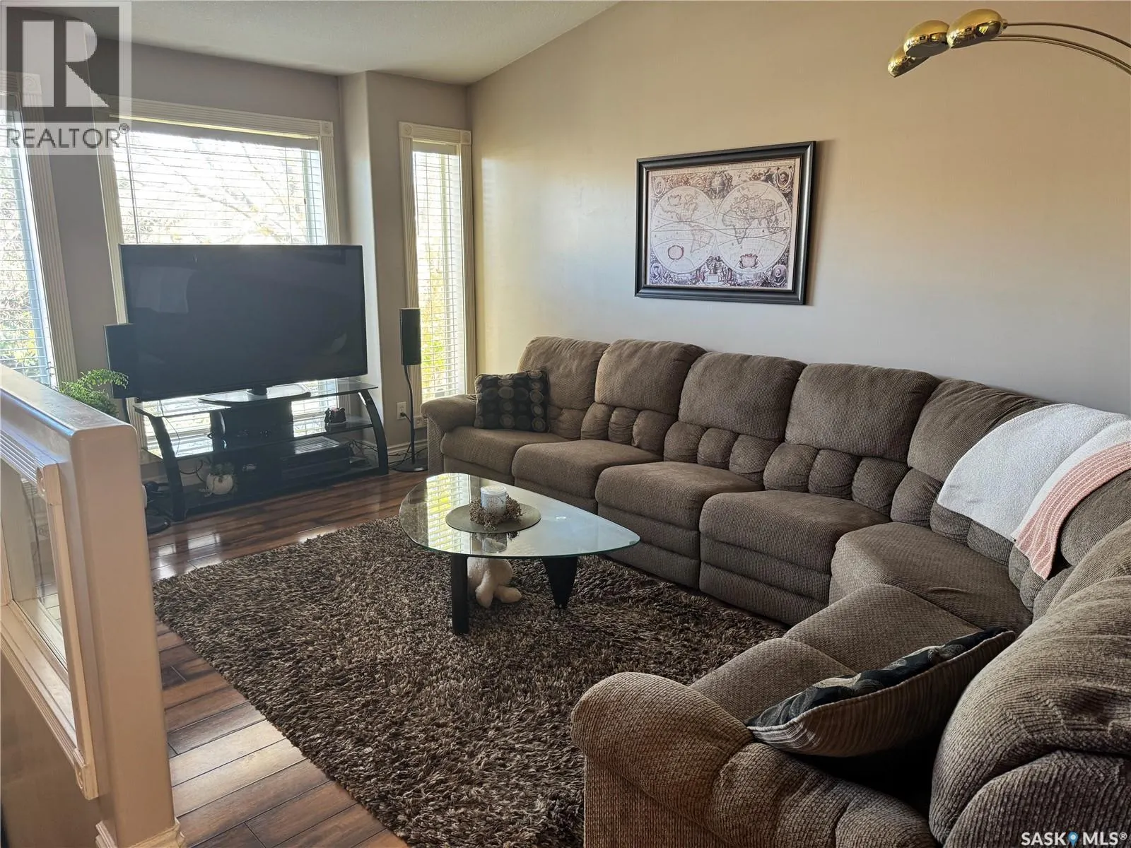 402 Overholt CRESCENT