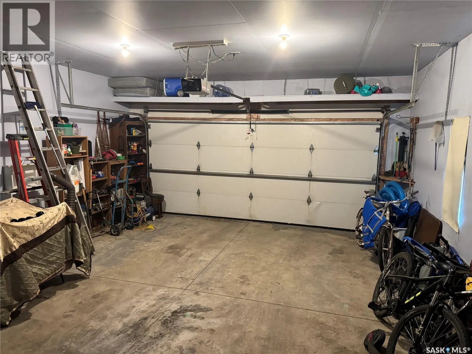 402 Overholt CRESCENT