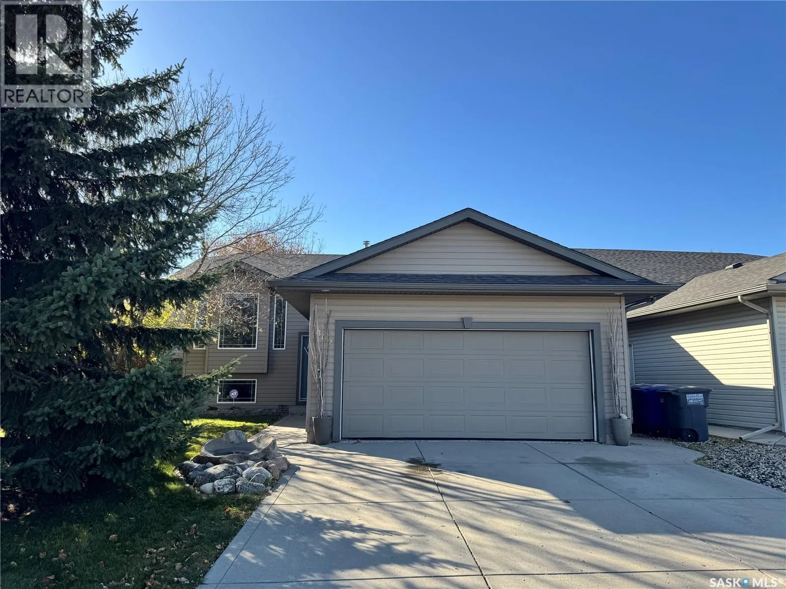 402 Overholt CRESCENT