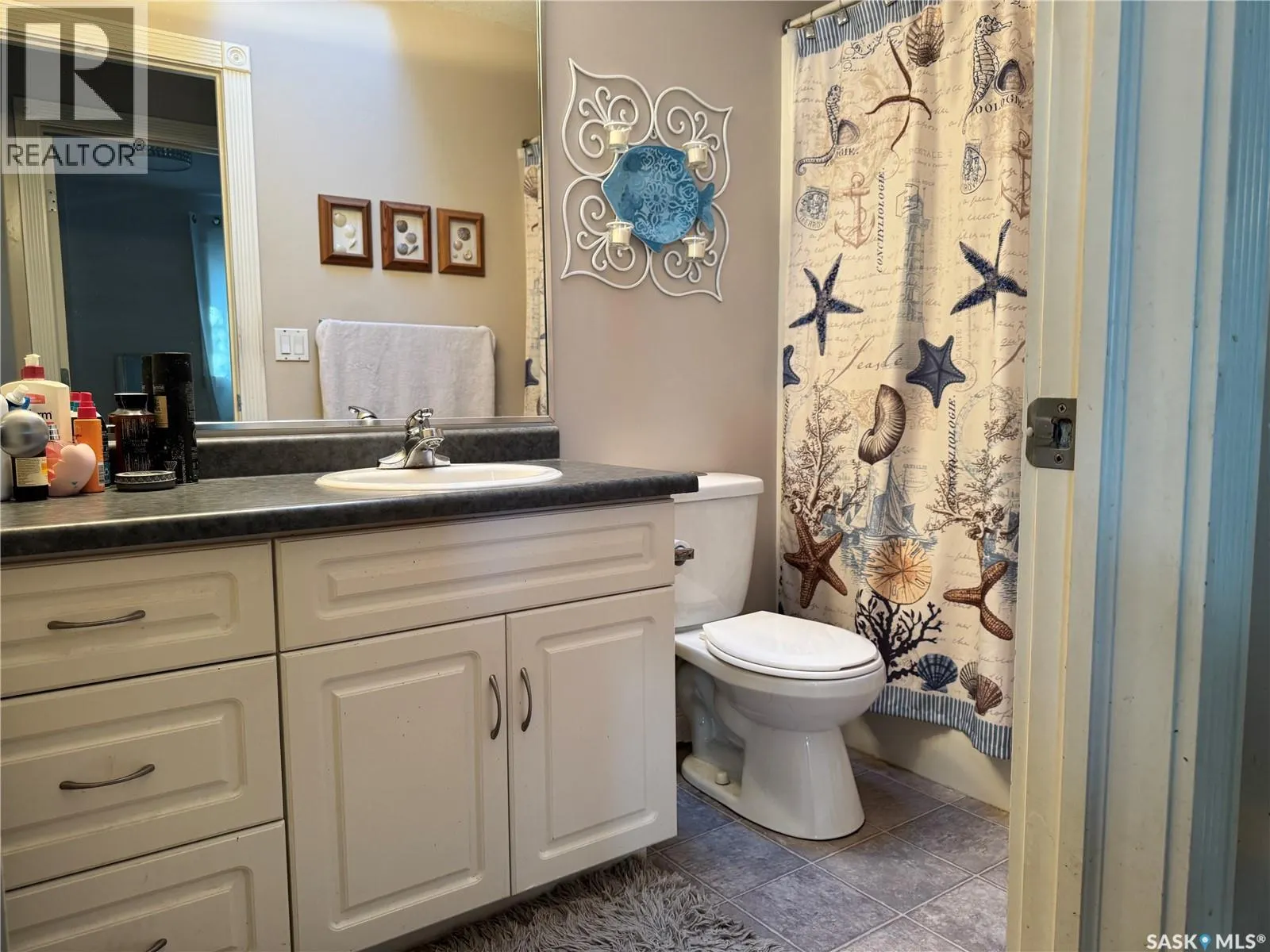 402 Overholt CRESCENT