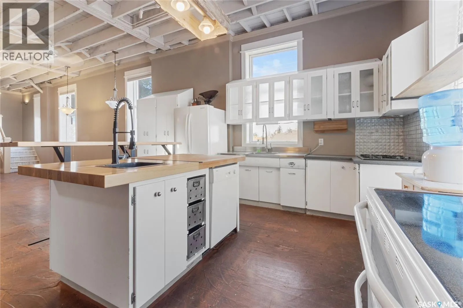 1002 9th STREET