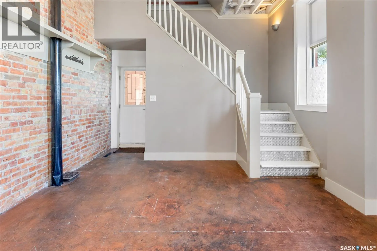 1002 9th STREET