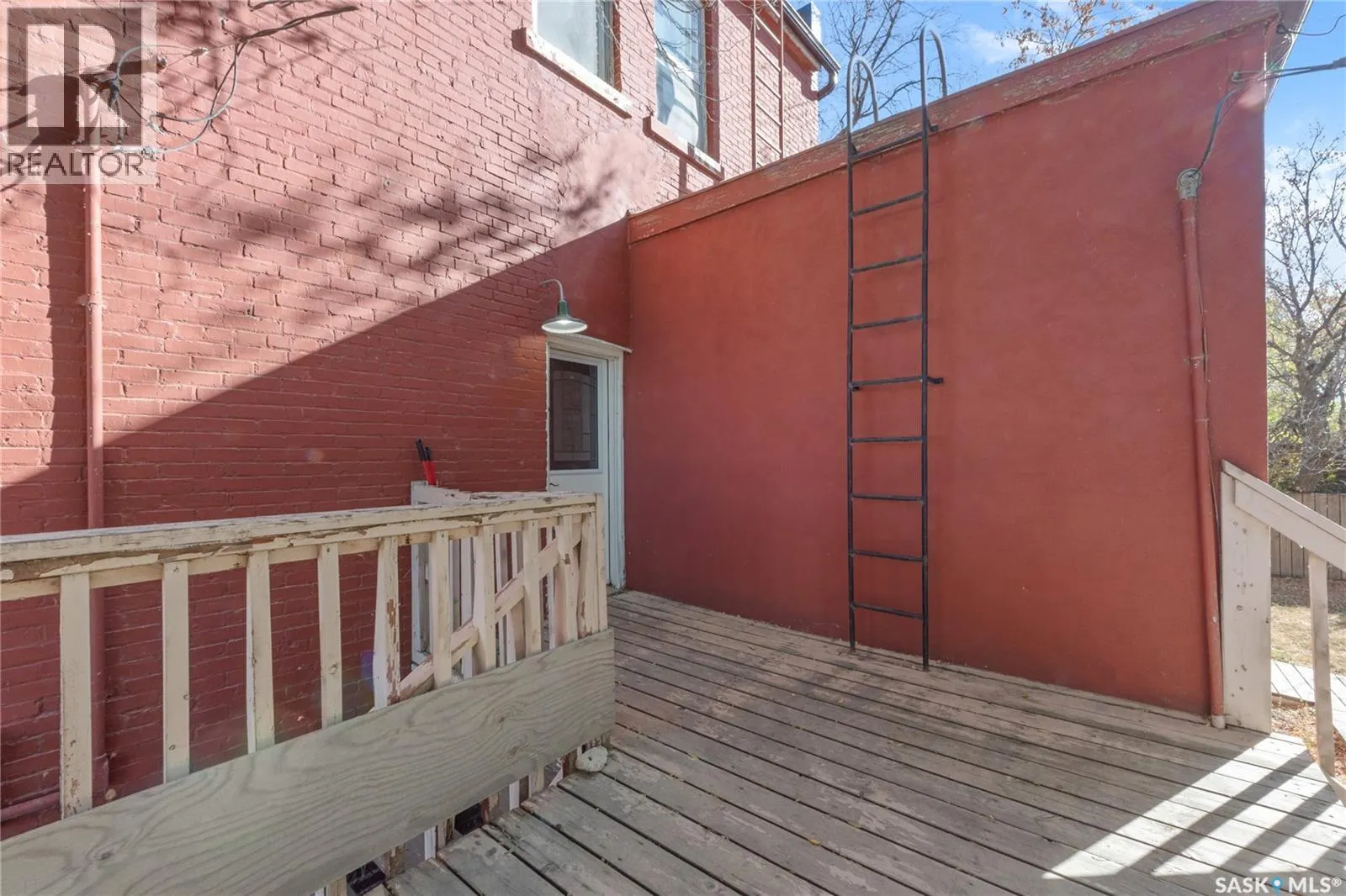 1002 9th STREET