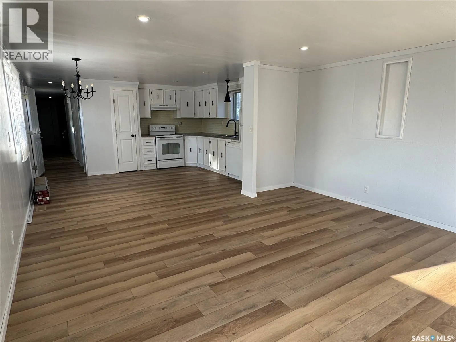 1119 Dalby CRESCENT