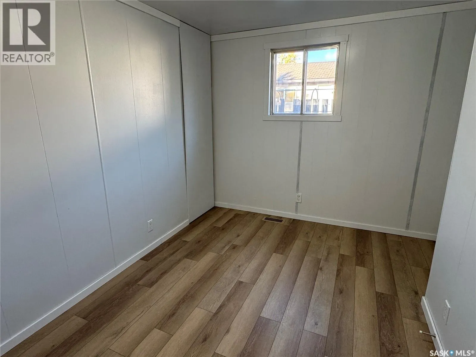 1119 Dalby CRESCENT