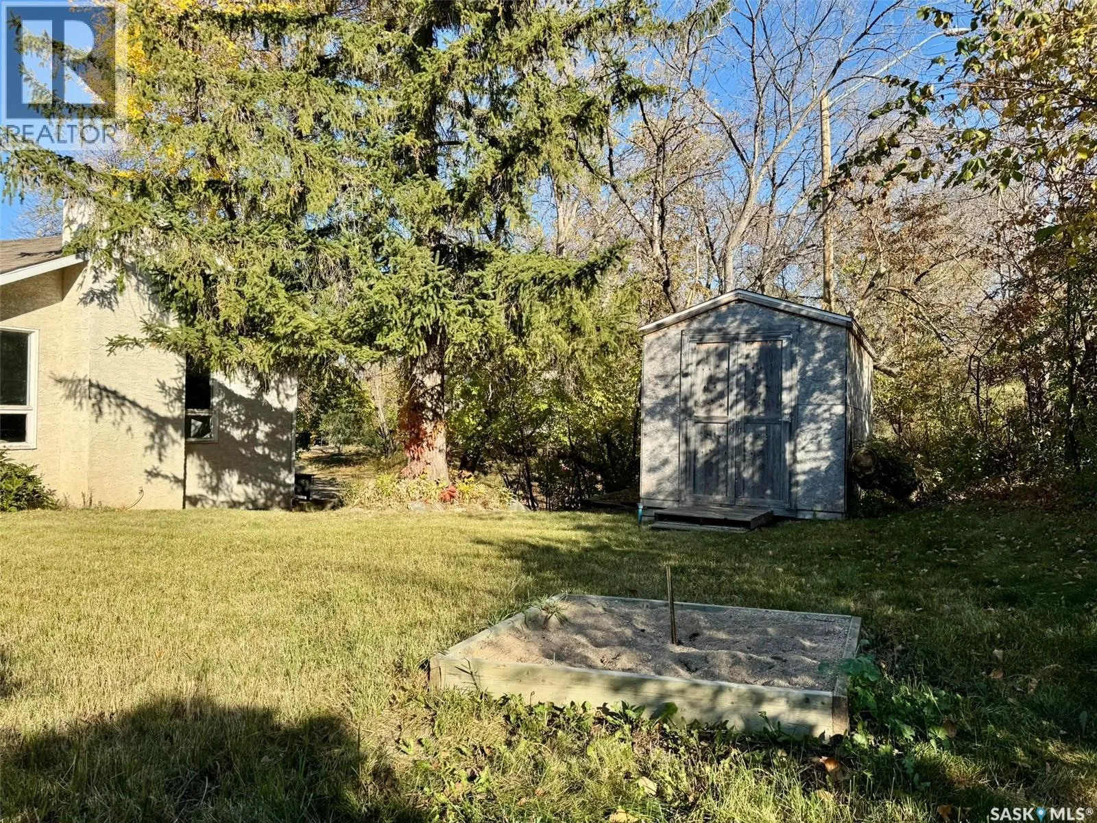 230 Daly AVENUE