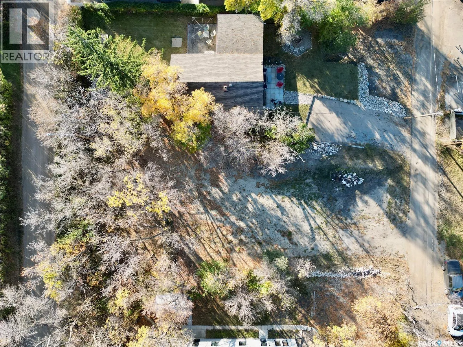 230 Daly AVENUE