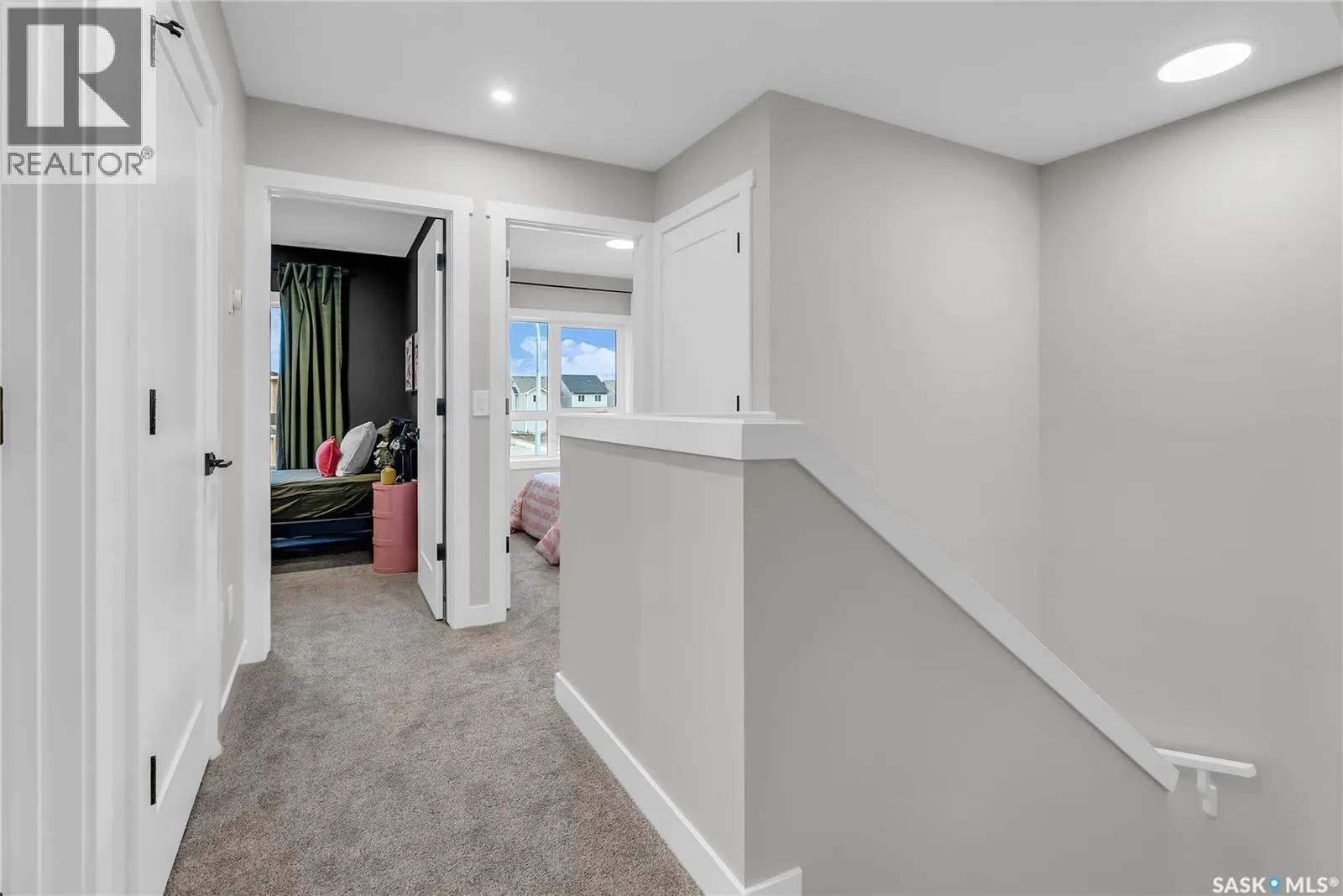 226 Leskiw LANE