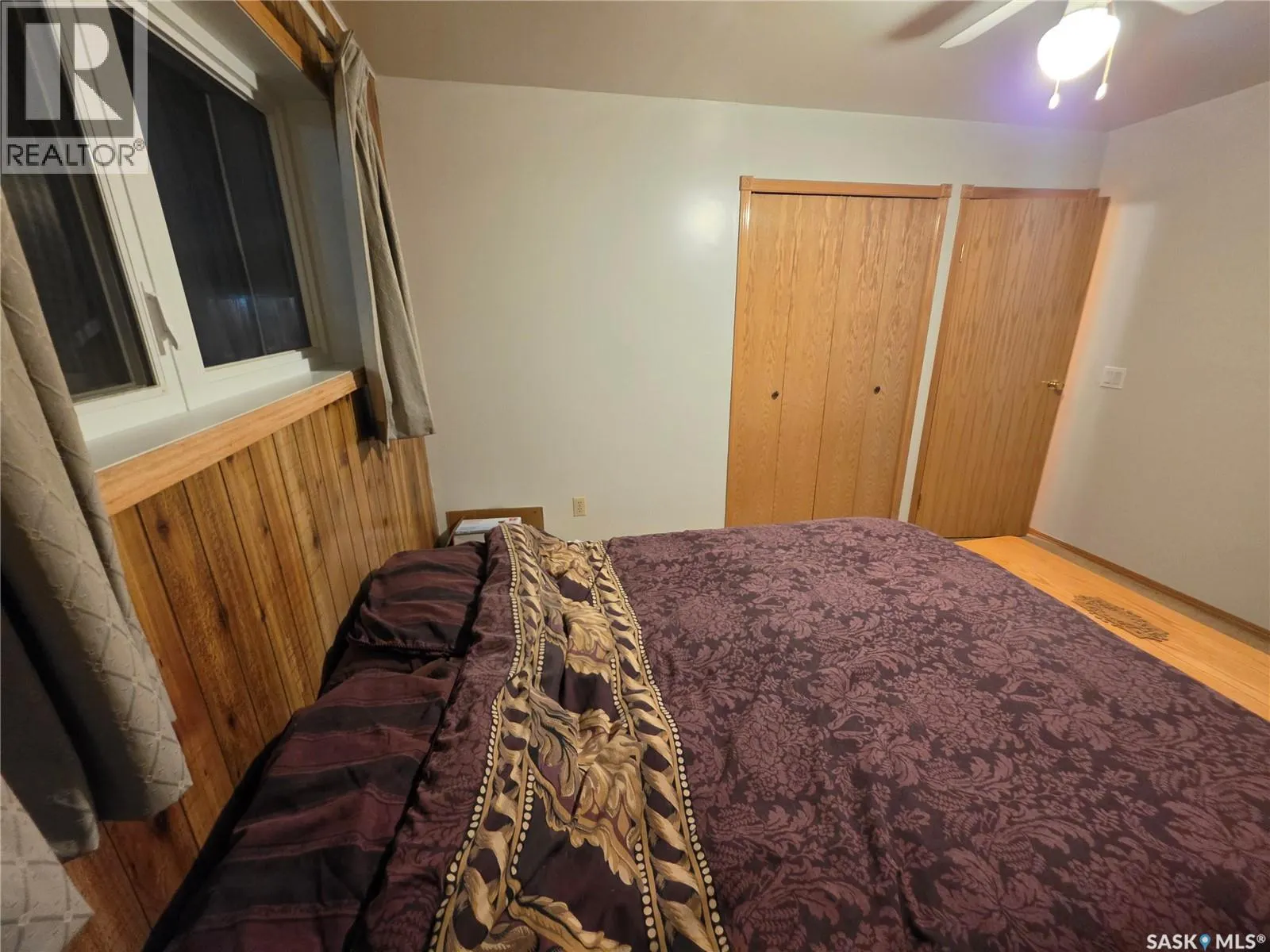 304 3rd STREET N