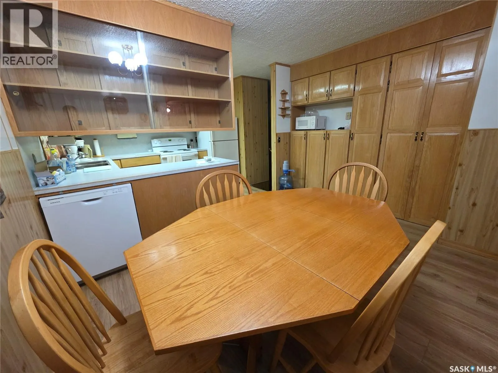 304 3rd STREET N